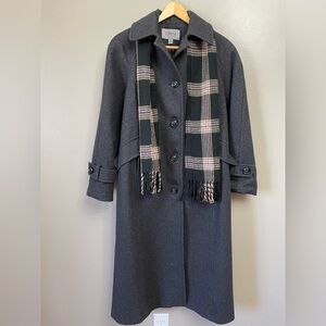 Towne by London Fog Wool blend trench coat size 8P charcoal gray plaid scarf